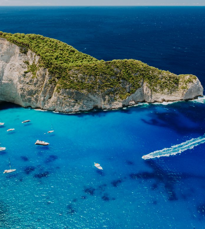 Island Tour - Island Luxury Yachting